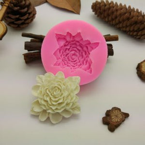 Frilly Flower Mold