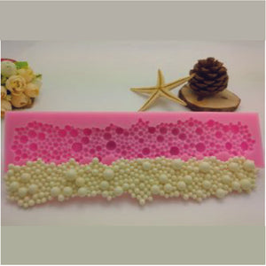 Pearl Cluster Border Mold
